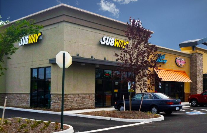 2-shoppes-subway