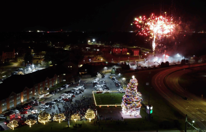 America's Tallest Fresh-Cut Christmas Tree South Bend Indiana